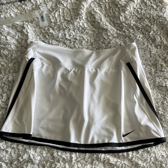 Nike Tennis Skort - Picture 3 of 5